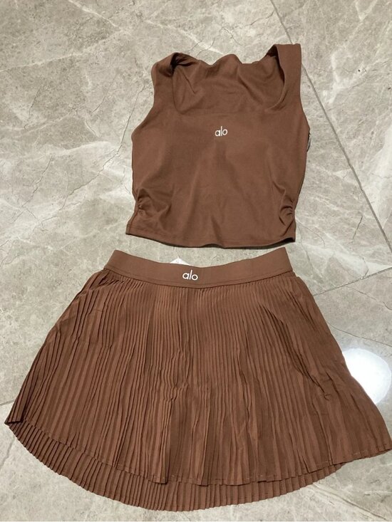 ALO Yoga Dresses & Skirts - ALO Yoga Brown Pleated Skater Tennis Skirt